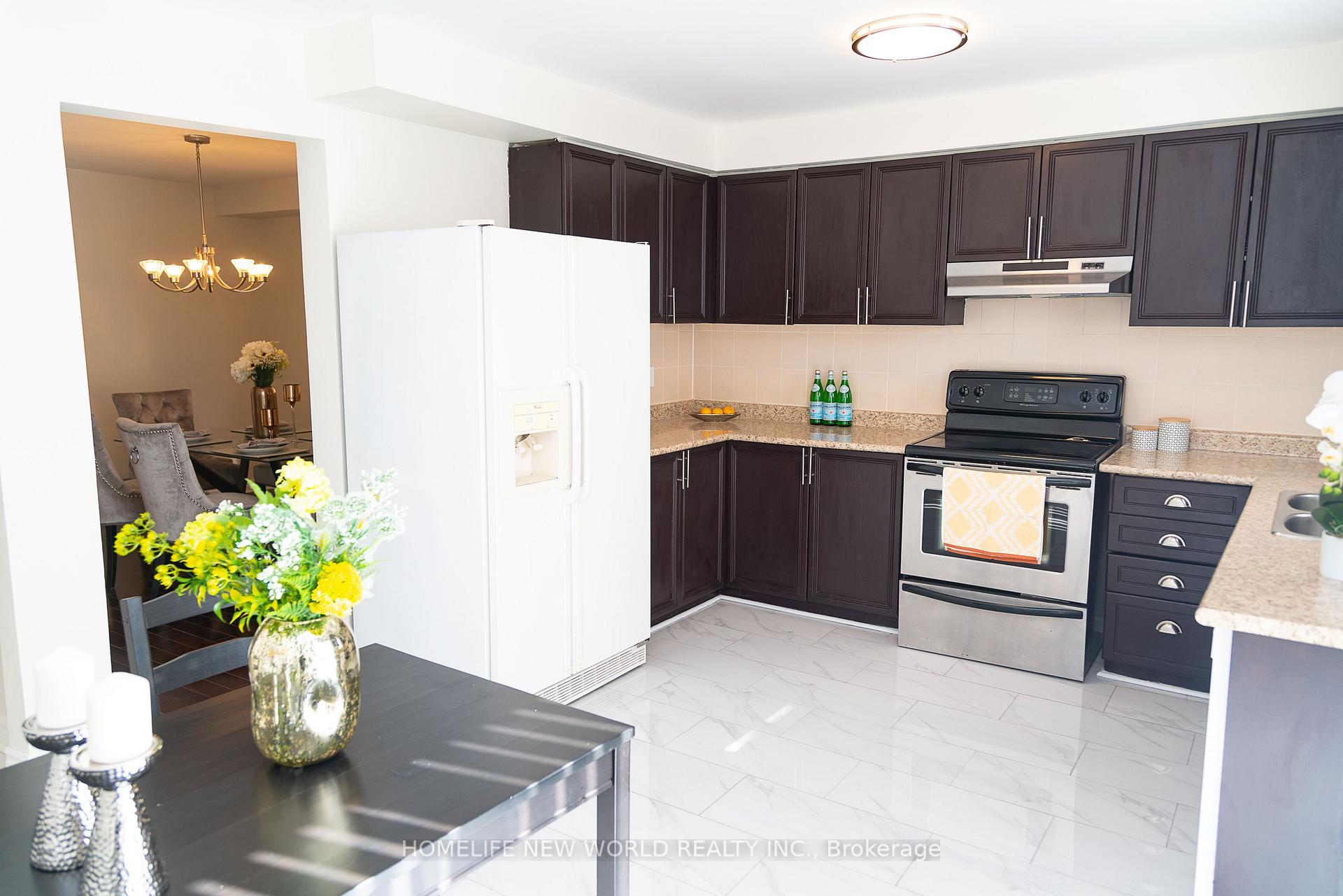 Photo 12 of 9 Parkins Drive, Ajax, Central — HOMEH