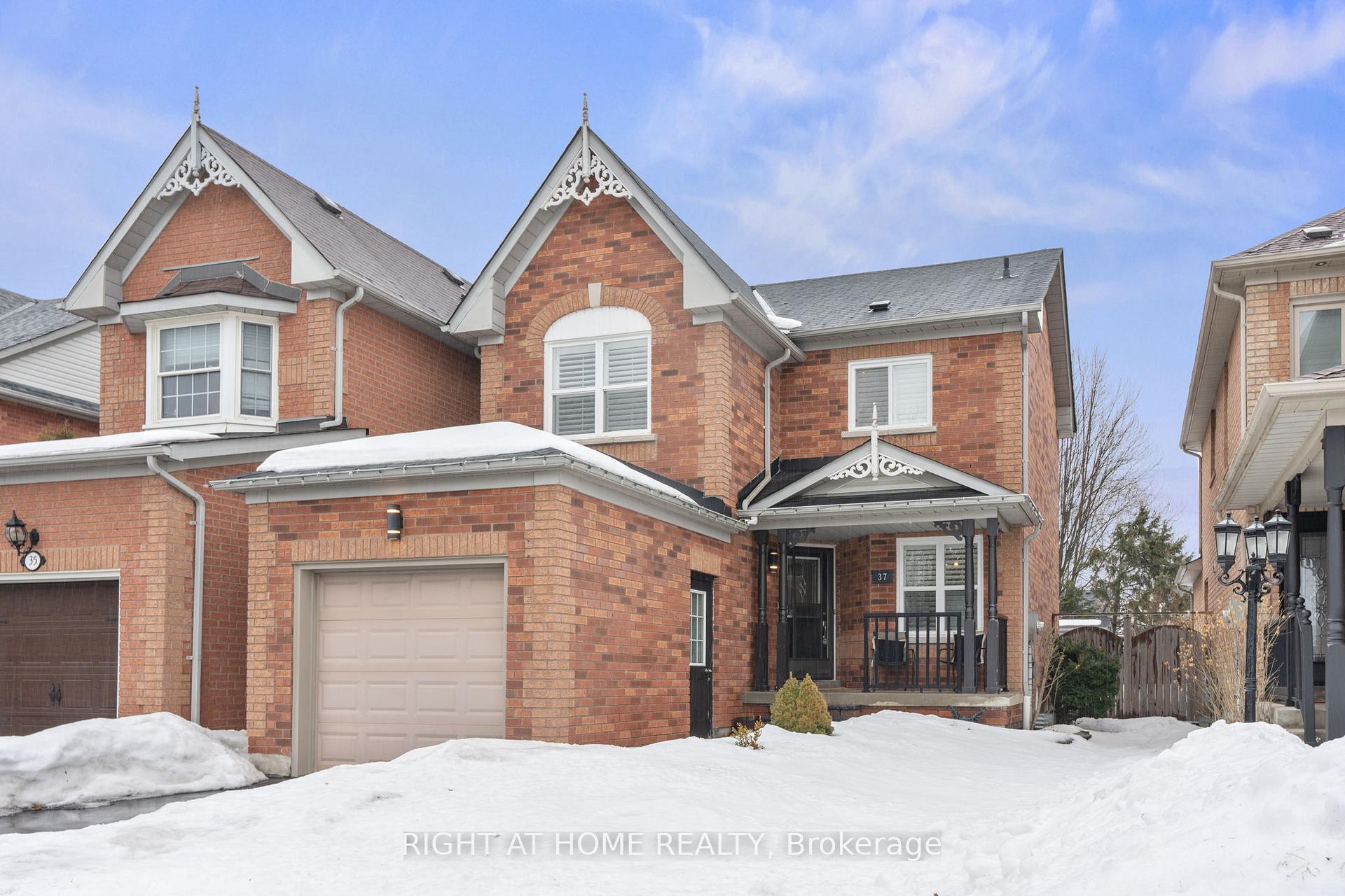 Photo 1 of 37 St.Thomas Street, Whitby, Brooklin — HOMEH