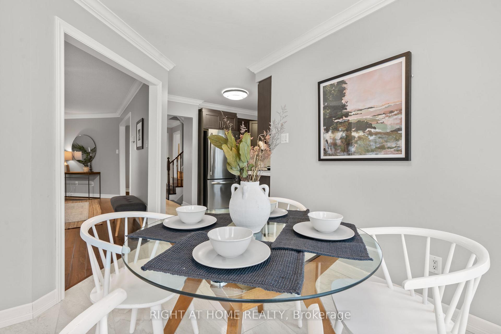 Photo 15 of 37 St.Thomas Street, Whitby, Brooklin — HOMEH