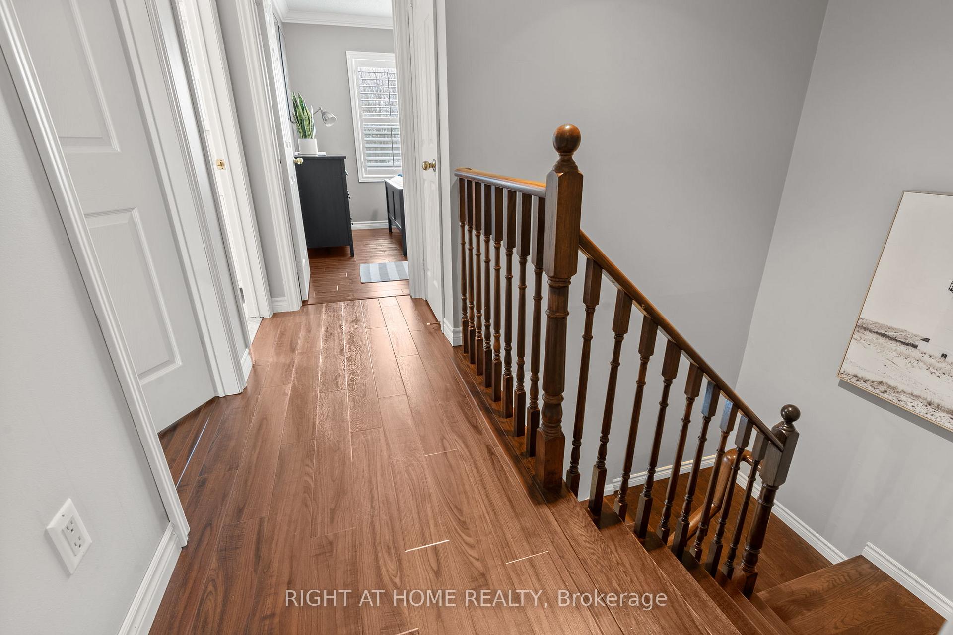 Photo 20 of 37 St.Thomas Street, Whitby, Brooklin — HOMEH
