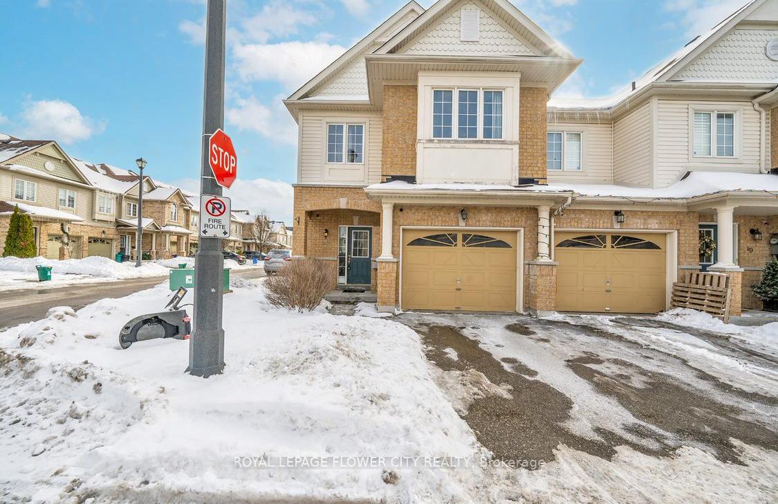 Photo 1 of 23 Lander Crescent, Clarington, Bowmanville — HOMEH