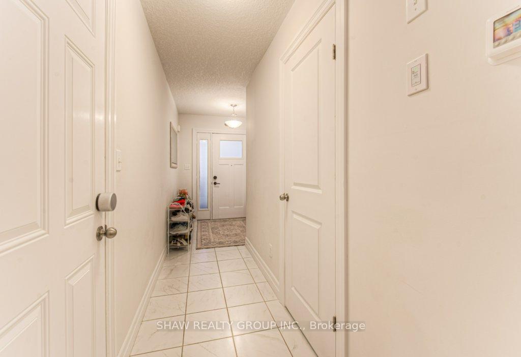 Photo 23 of 104 Hollybrook Trail, Kitchener — HOMEH