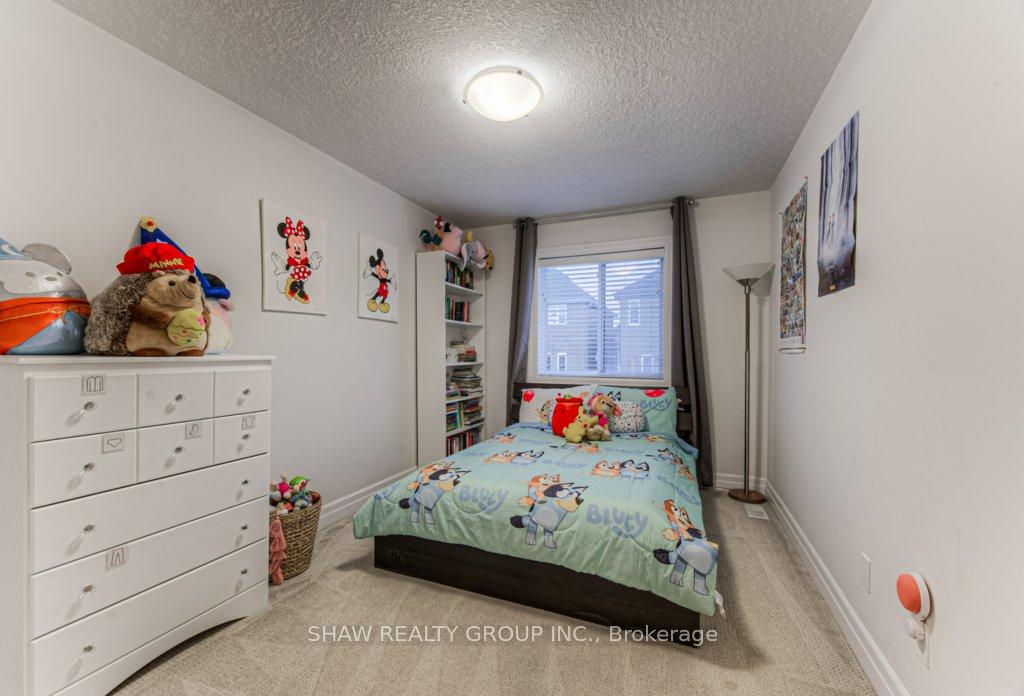 Photo 38 of 104 Hollybrook Trail, Kitchener — HOMEH