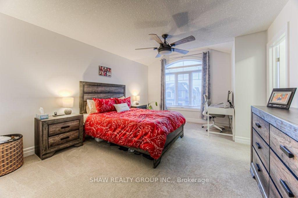 Photo 41 of 104 Hollybrook Trail, Kitchener — HOMEH