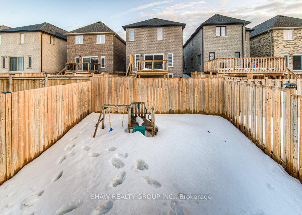 Photo 56 of 104 Hollybrook Trail, Kitchener — HOMEH