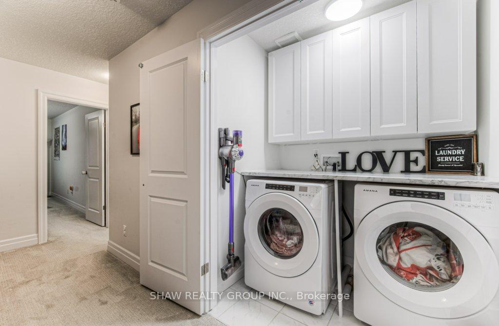 Photo 21 of 104 Hollybrook Trail, Kitchener — HOMEH