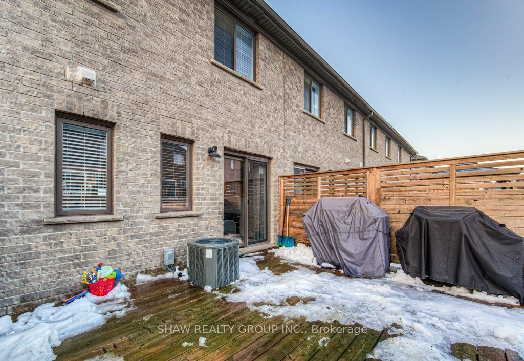 Photo 75 of 104 Hollybrook Trail, Kitchener — HOMEH