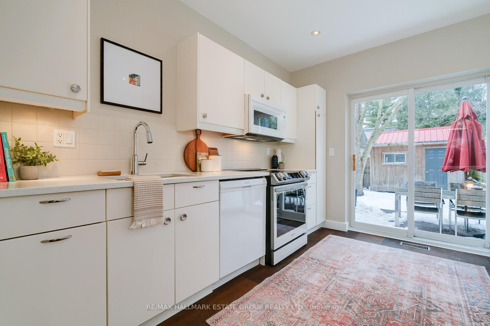 Photo 13 of 157 Withrow Avenue, Toronto, North Riverdale — HOMEH