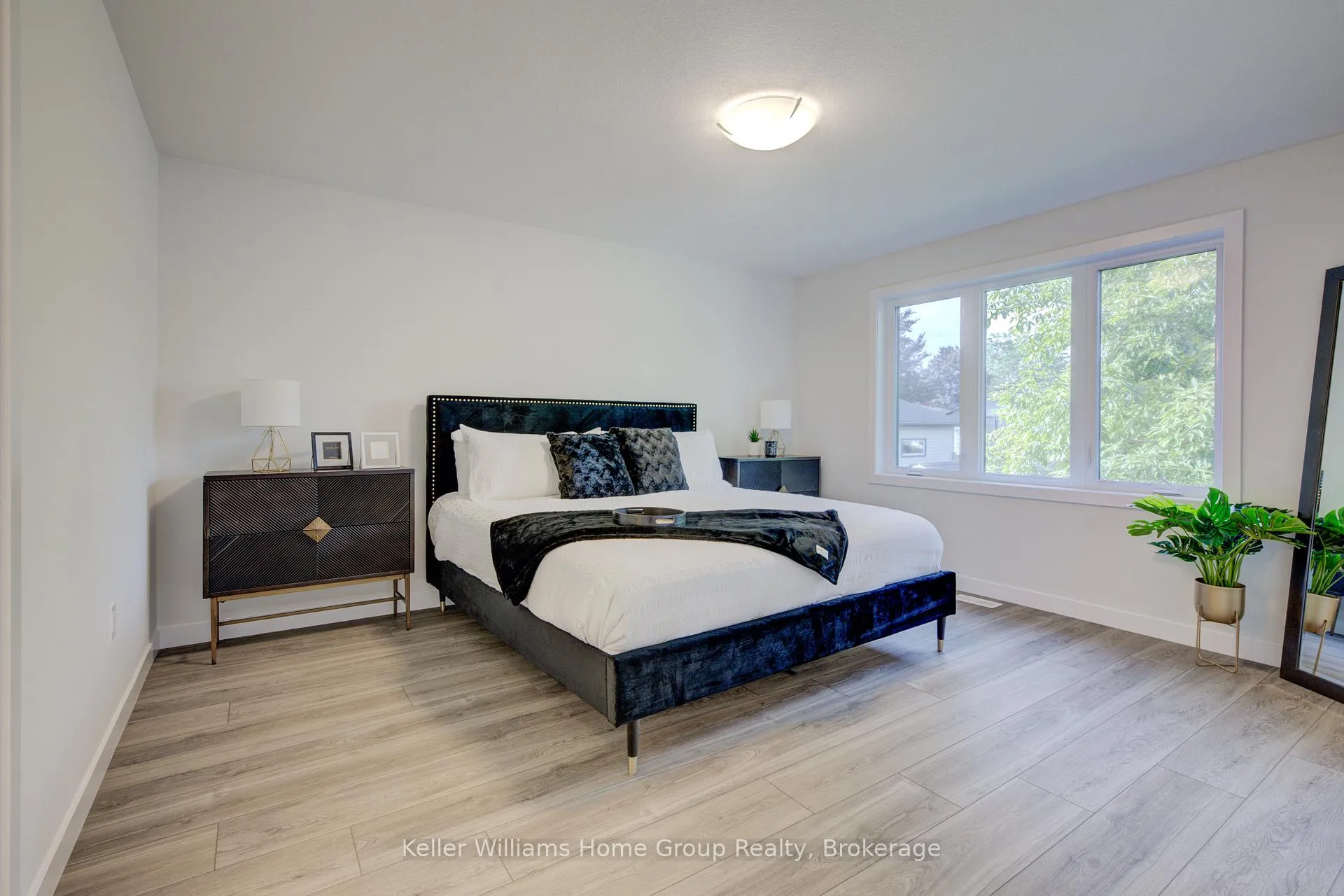 Photo 140 of 16 Nicholas Way, Guelph, Victoria North — HOMEH