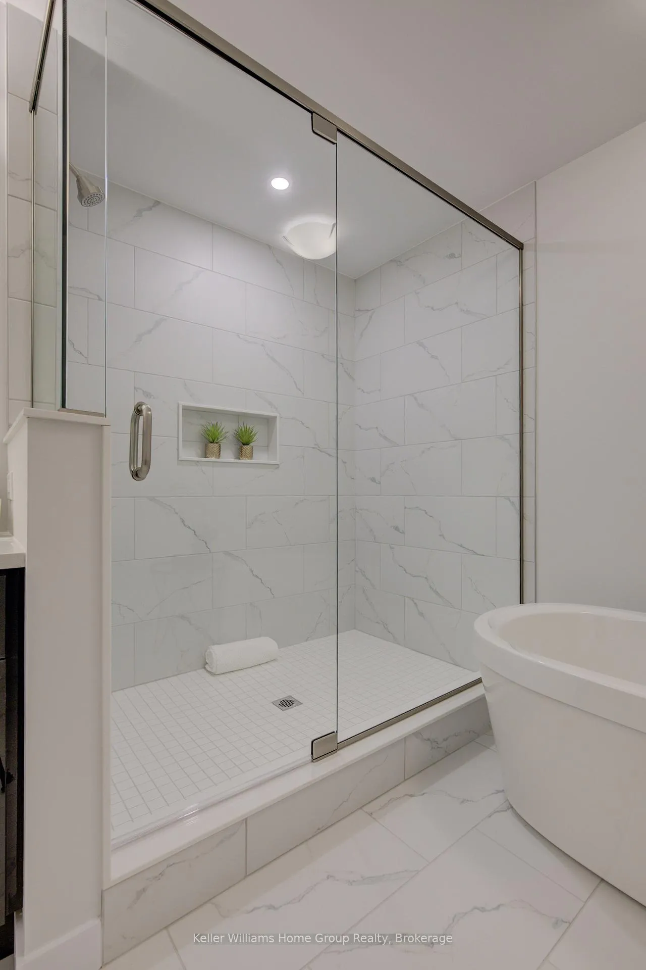 Photo 177 of 16 Nicholas Way, Guelph, Victoria North — HOMEH