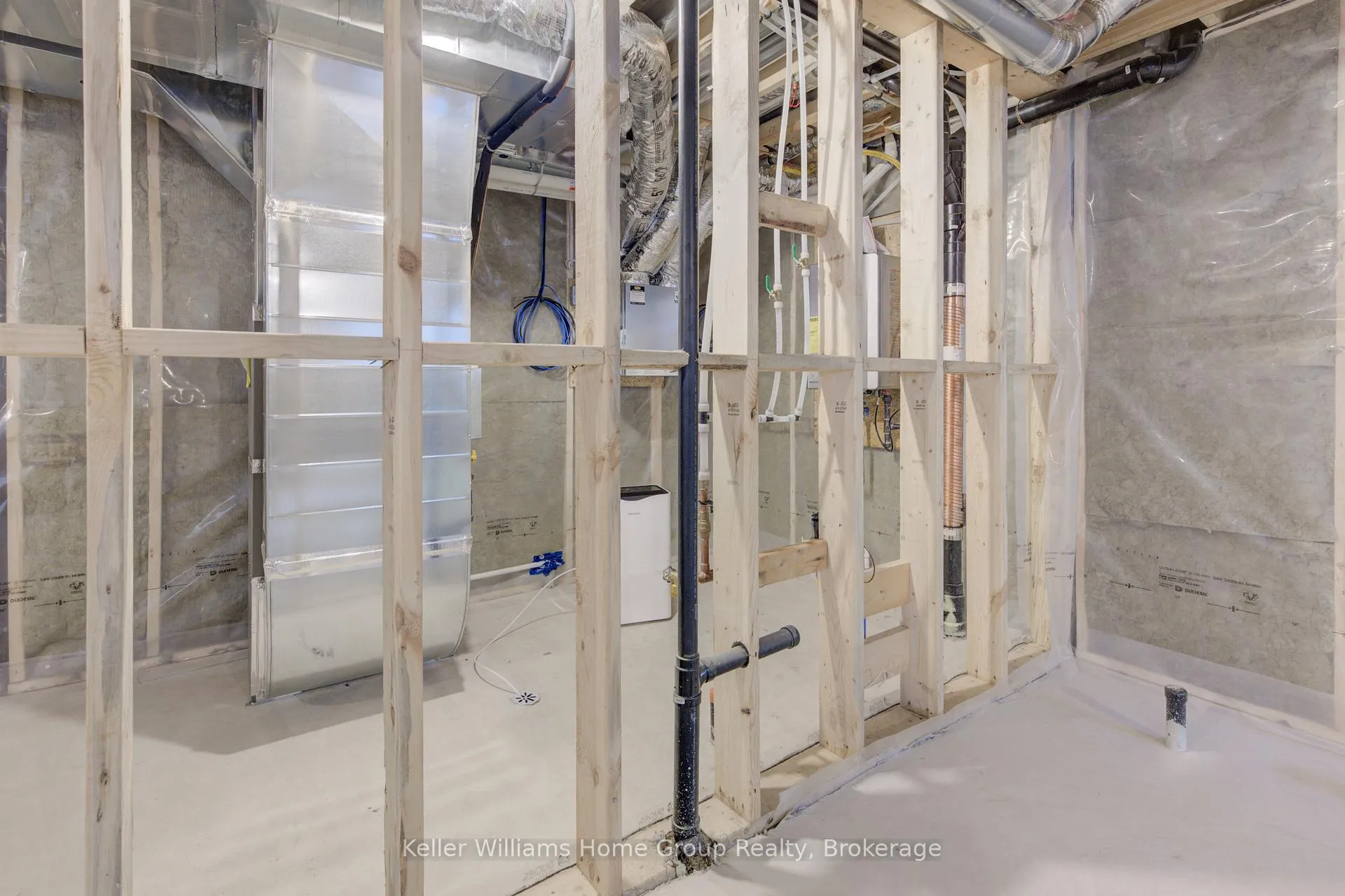 Photo 229 of 16 Nicholas Way, Guelph, Victoria North — HOMEH