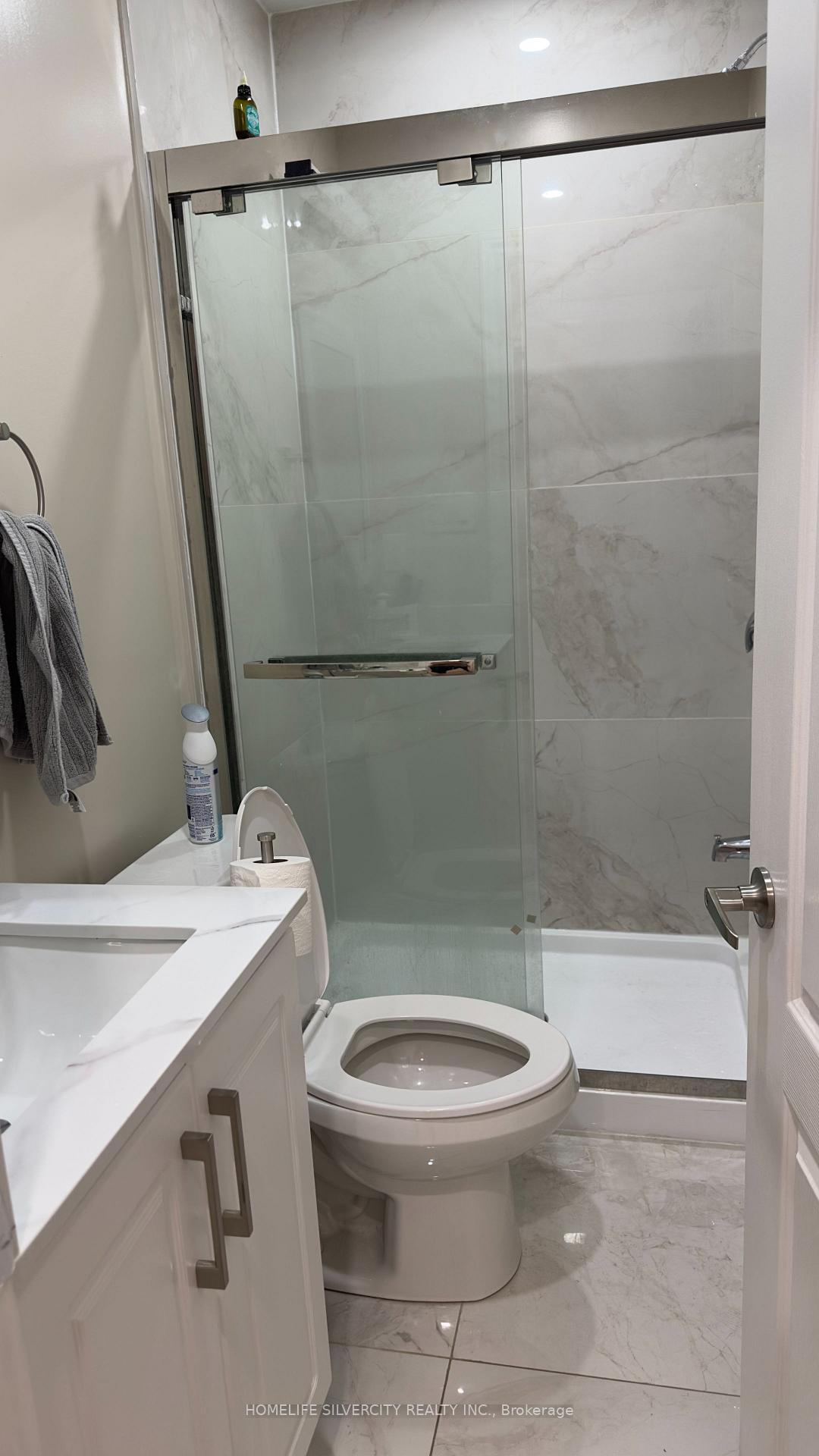 Photo 14 of 15 Brentwood Drive, Brampton, Avondale — HOMEH