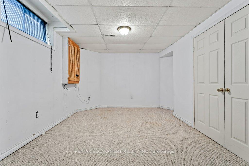 Photo 25 of 107 Dorchester Drive, Grimsby, Grimsby East — HOMEH