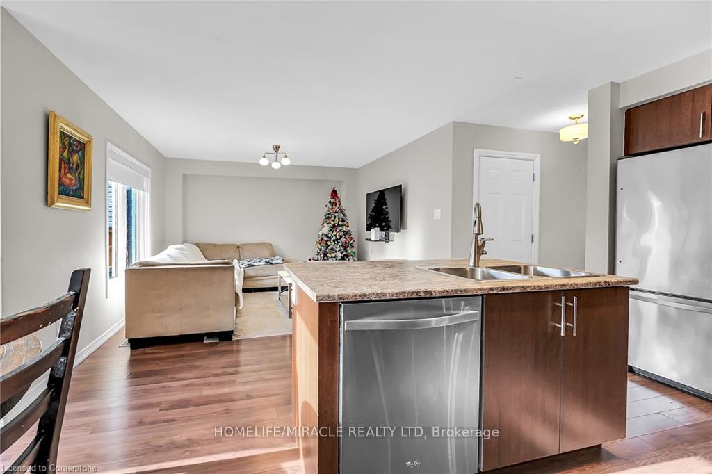 Photo 4 of 299 Windwood Drive, Hamilton, Binbrook — HOMEH