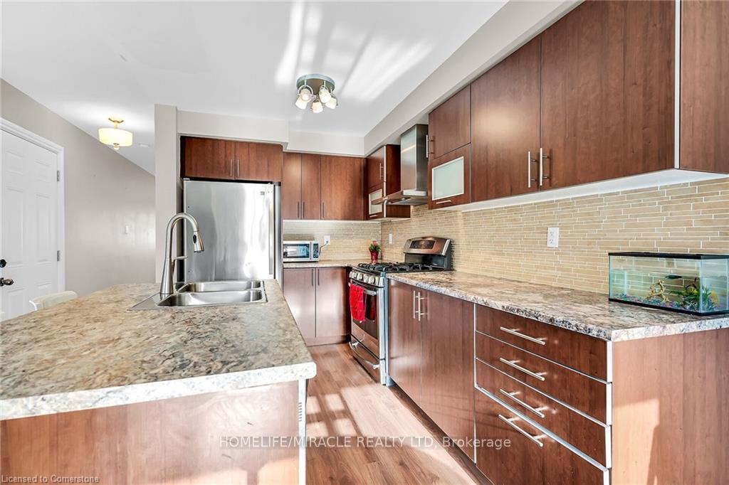Photo 34 of 299 Windwood Drive, Hamilton, Binbrook — HOMEH