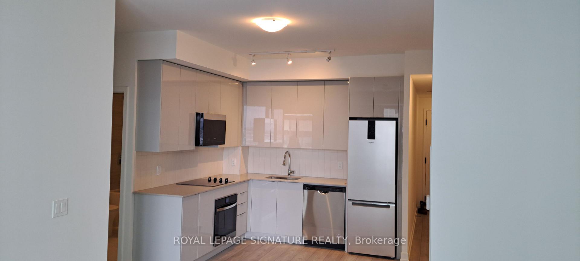 Photo 9 of Unit 626, 498 Caldari Road S, Vaughan, Concord — HOMEH