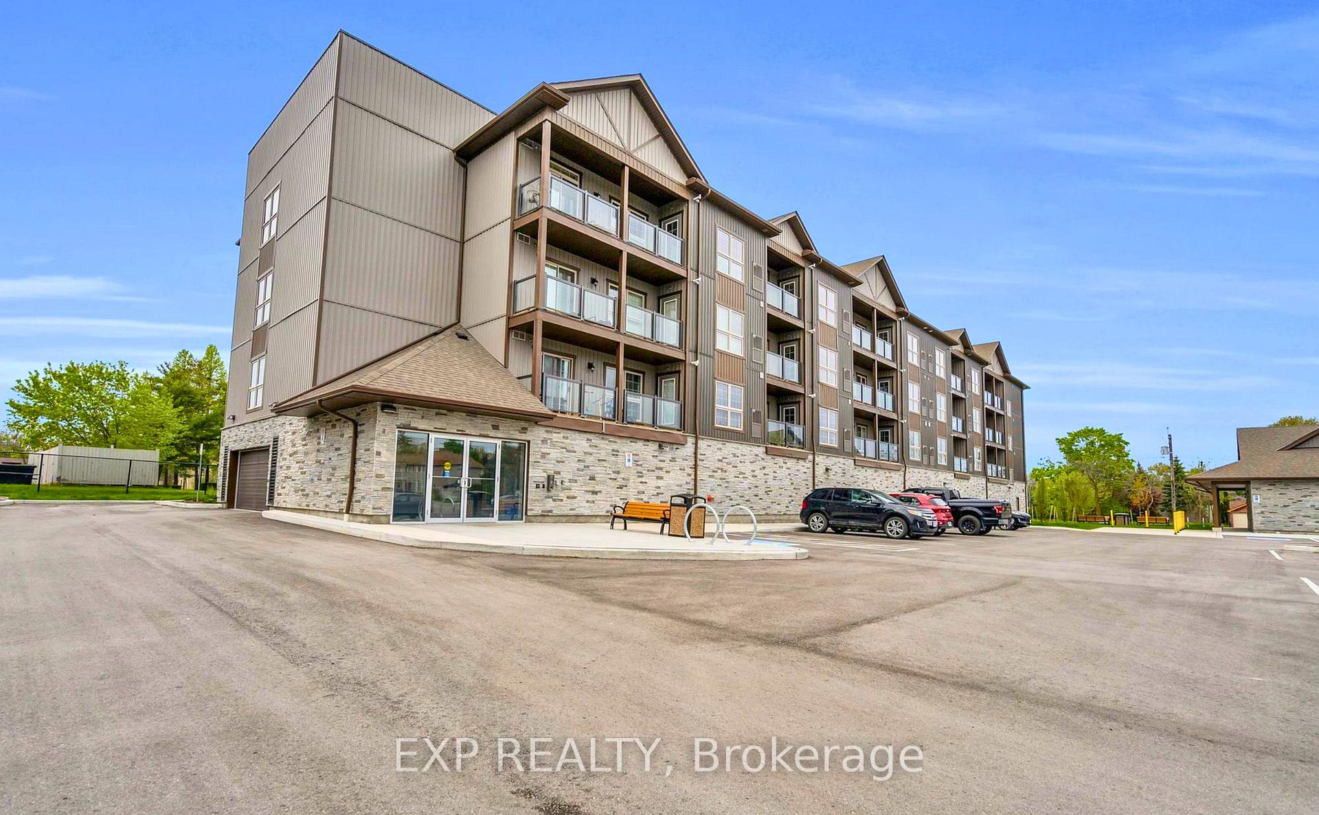 Front of Unit 404, 110 Grew Boulevard