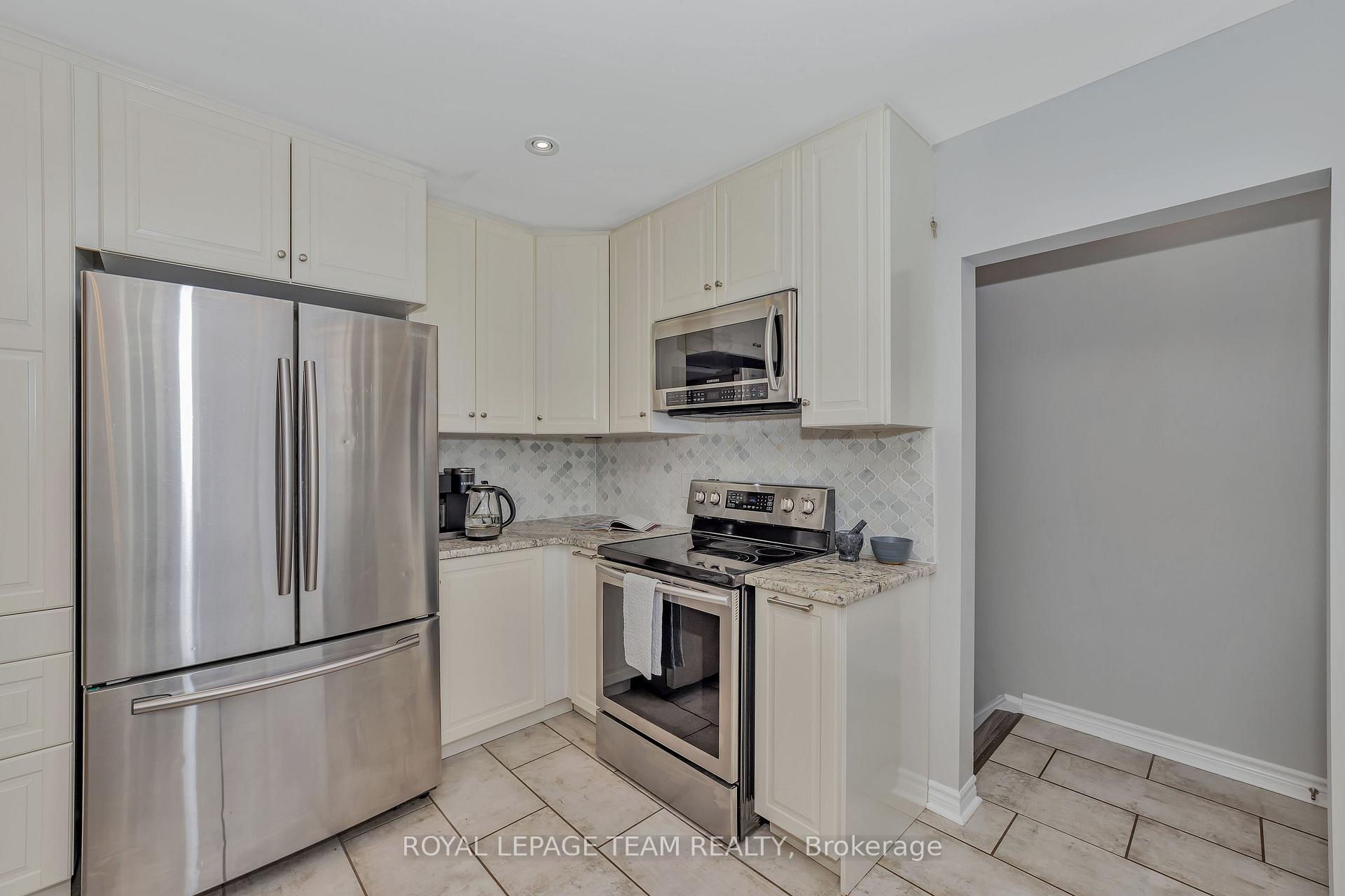 Photo 13 of 1746 Ainsley Drive, Ottawa, Bel Air Heights — HOMEH