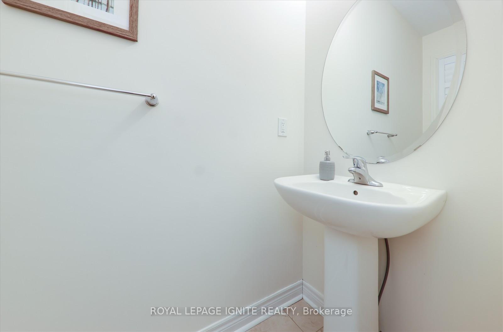 Photo 11 of 4 Schwalm Crescent, New Tecumseth, Tottenham — HOMEH