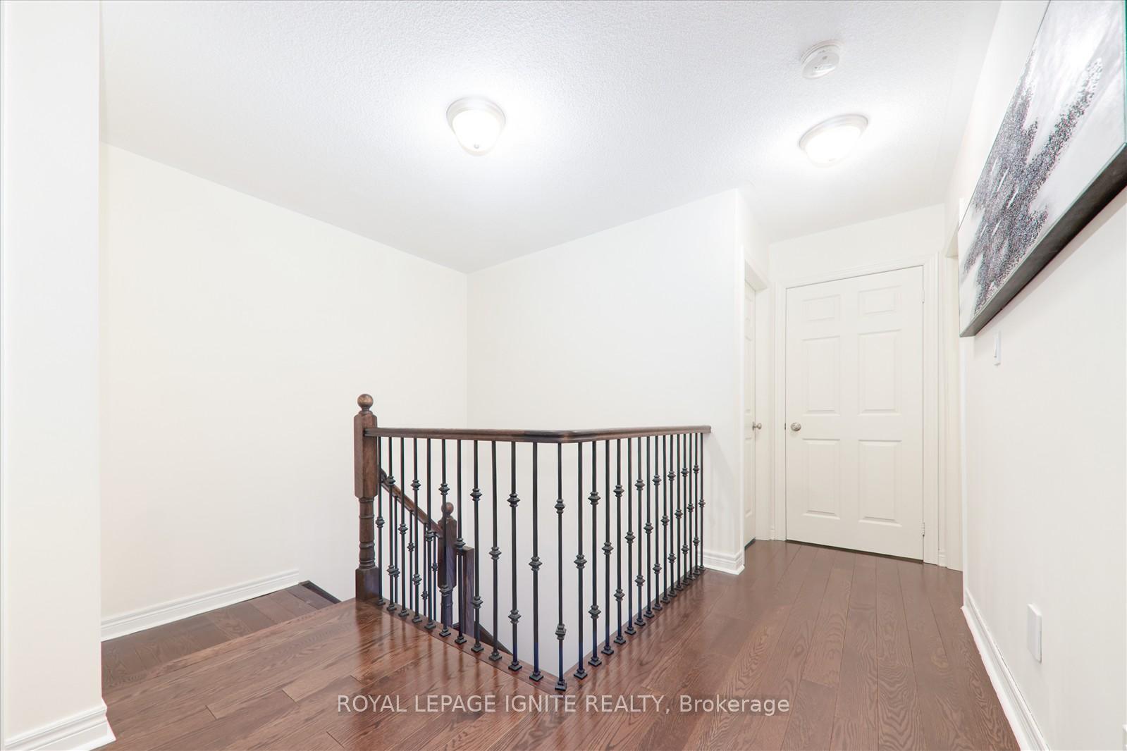 Photo 13 of 4 Schwalm Crescent, New Tecumseth, Tottenham — HOMEH