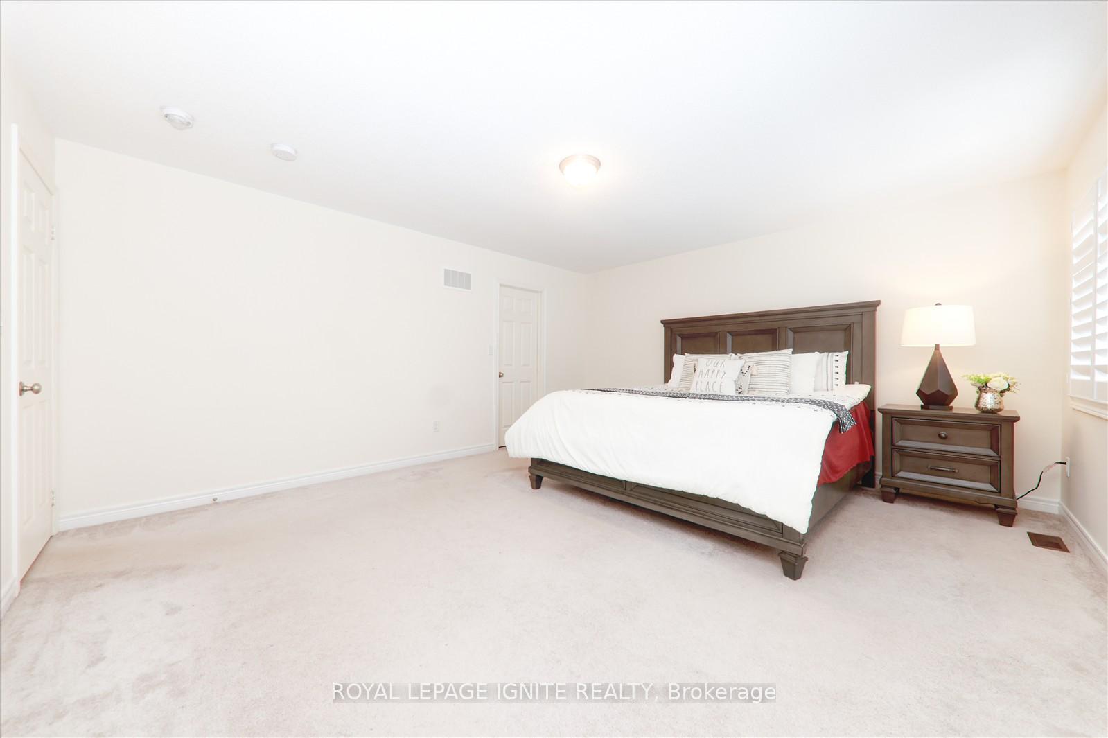 Photo 16 of 4 Schwalm Crescent, New Tecumseth, Tottenham — HOMEH