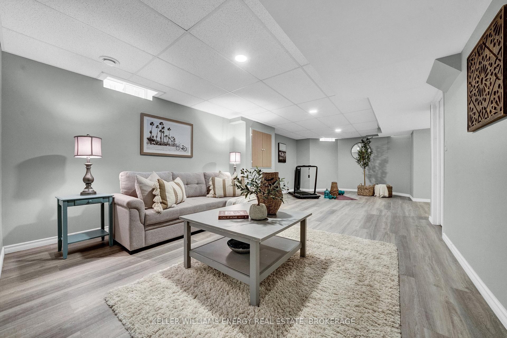 Photo 18 of 35 Noden Crescent, Clarington, Newcastle — HOMEH