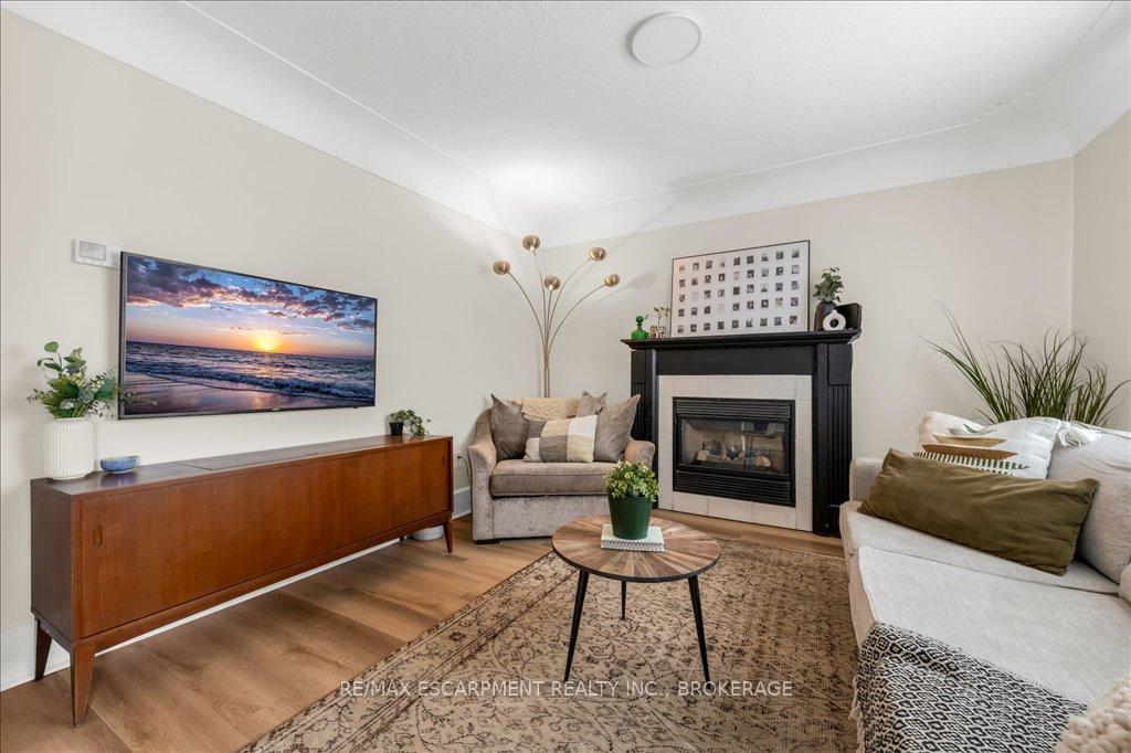Photo 6 of 199 Paling Avenue, Hamilton, Homeside — HOMEH