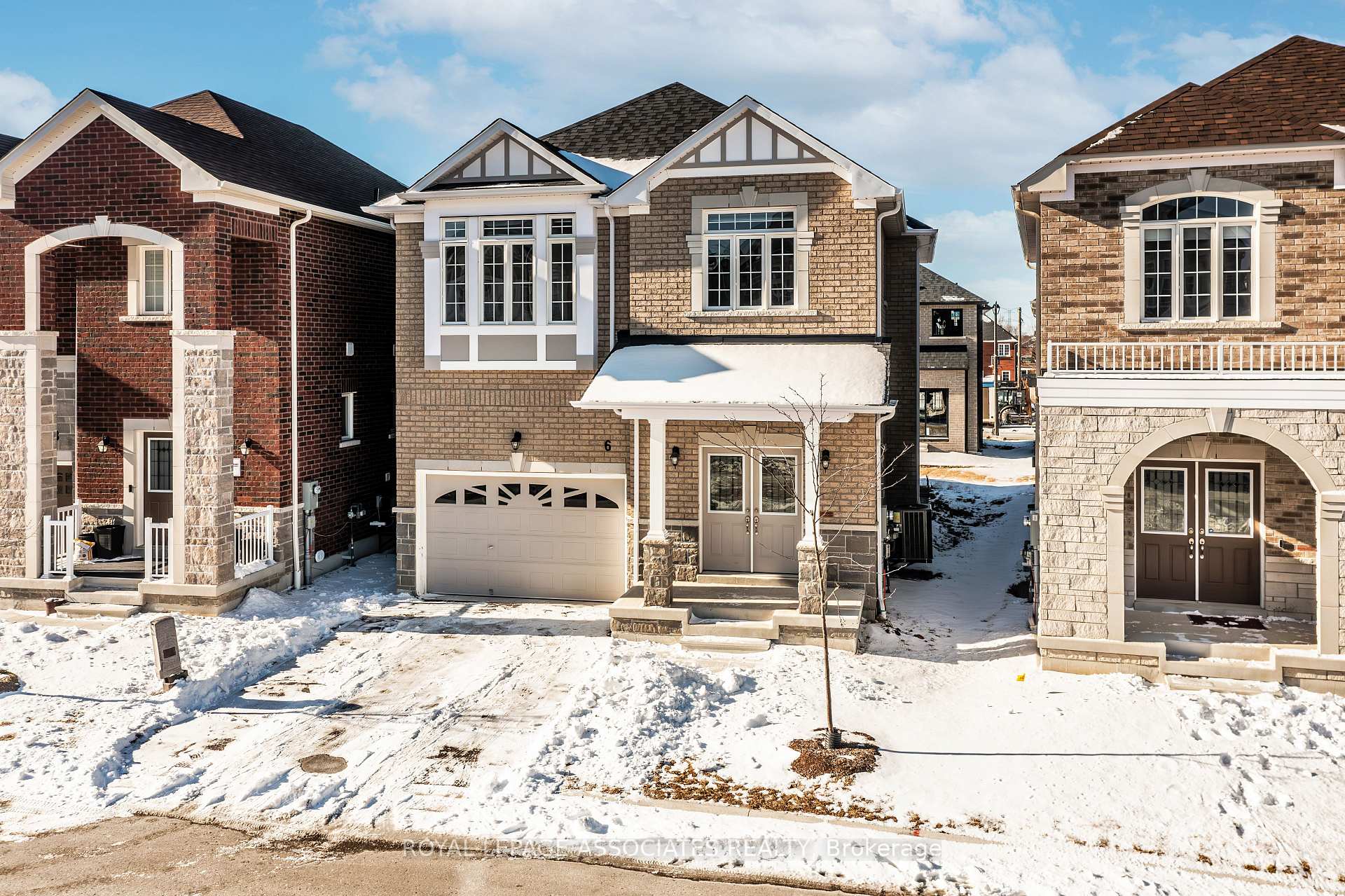 Photo 2 of 6 Creedon Crescent, Ajax, Northwest Ajax — HOMEH