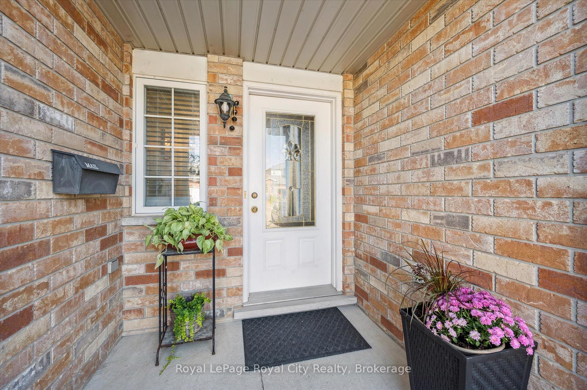Photo 3 of 26 Hasler Crescent, Guelph, Pineridge/Westminster Woods — HOMEH