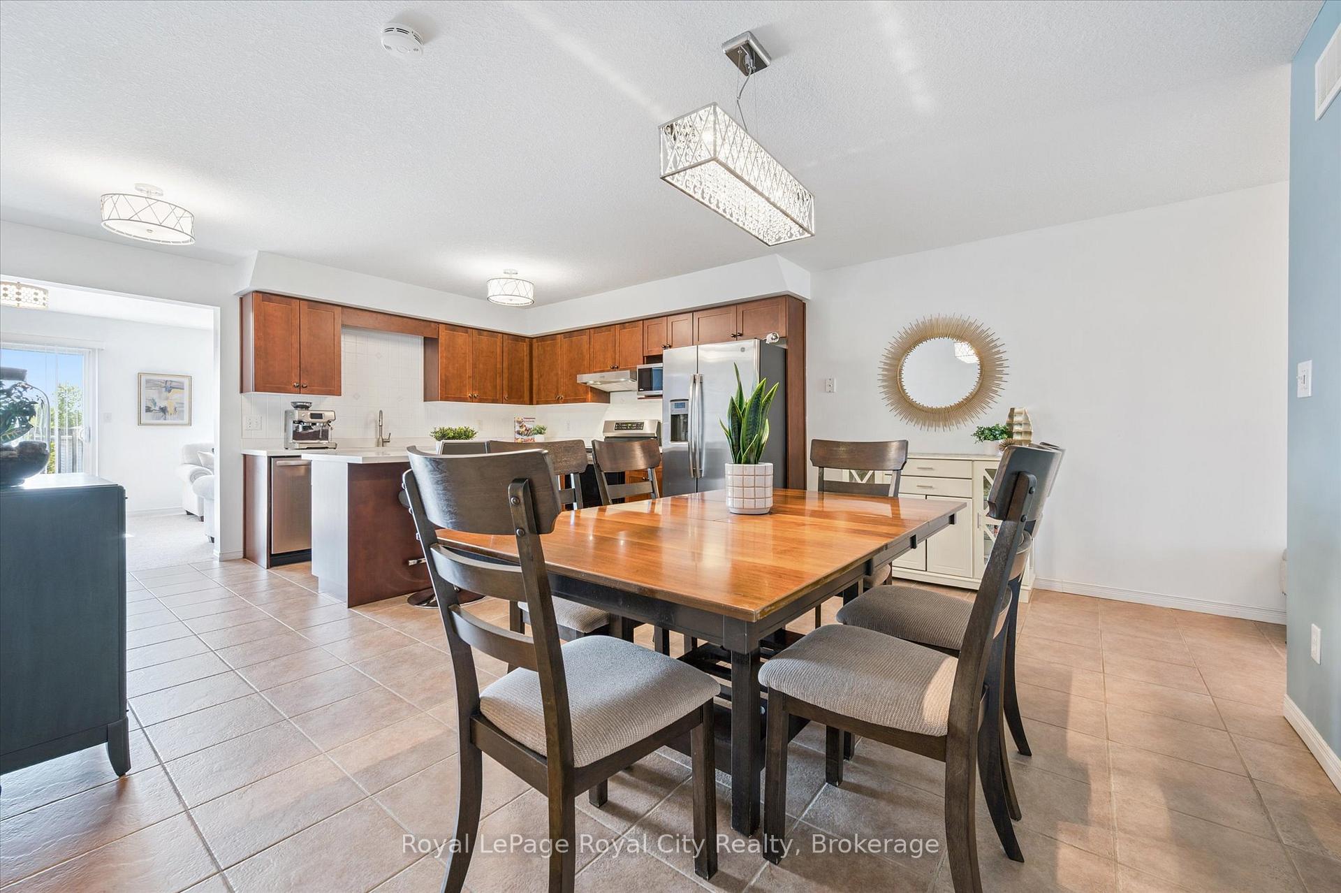 Photo 8 of 26 Hasler Crescent, Guelph, Pineridge/Westminster Woods — HOMEH