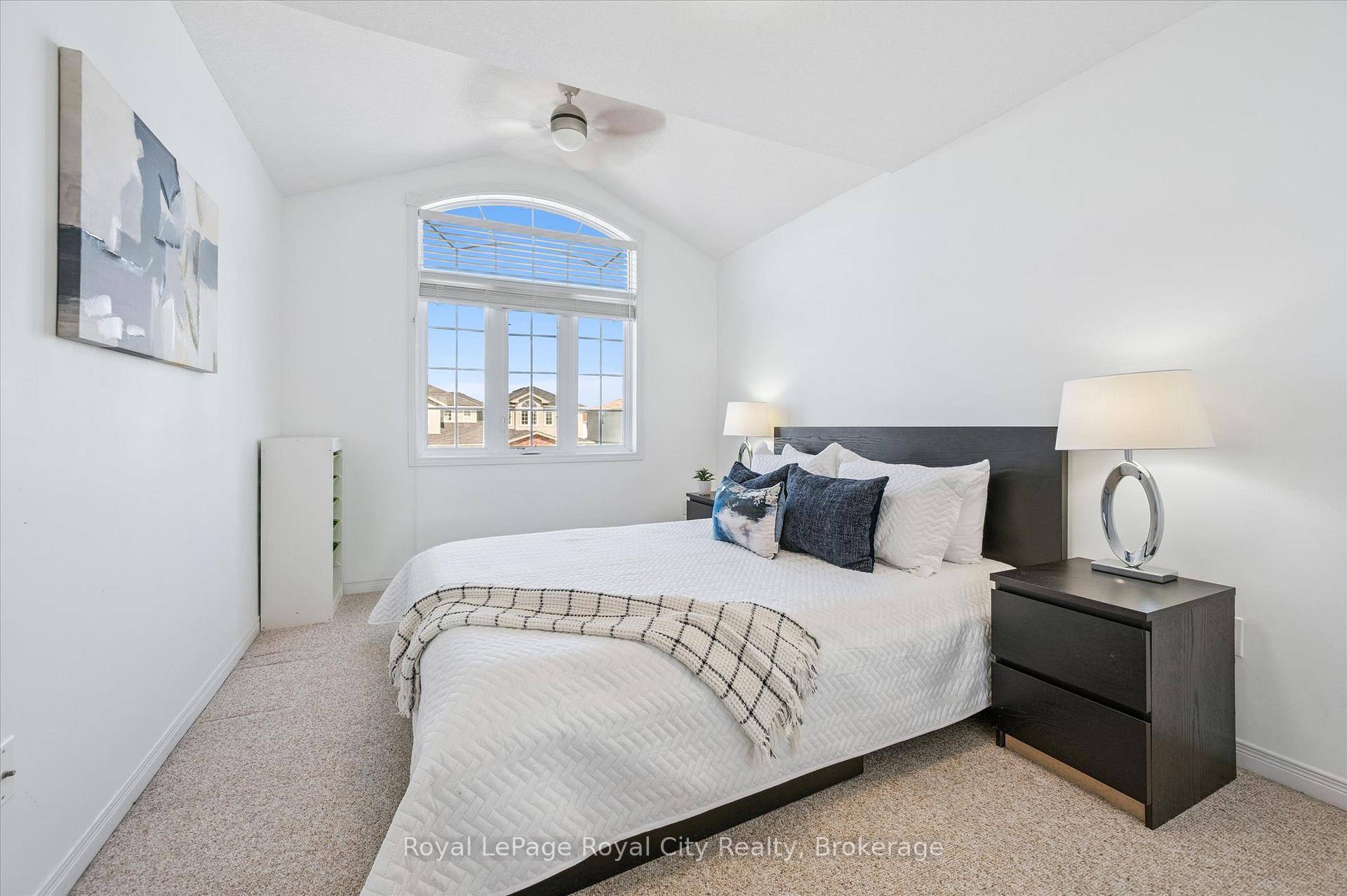 Photo 23 of 26 Hasler Crescent, Guelph, Pineridge/Westminster Woods — HOMEH