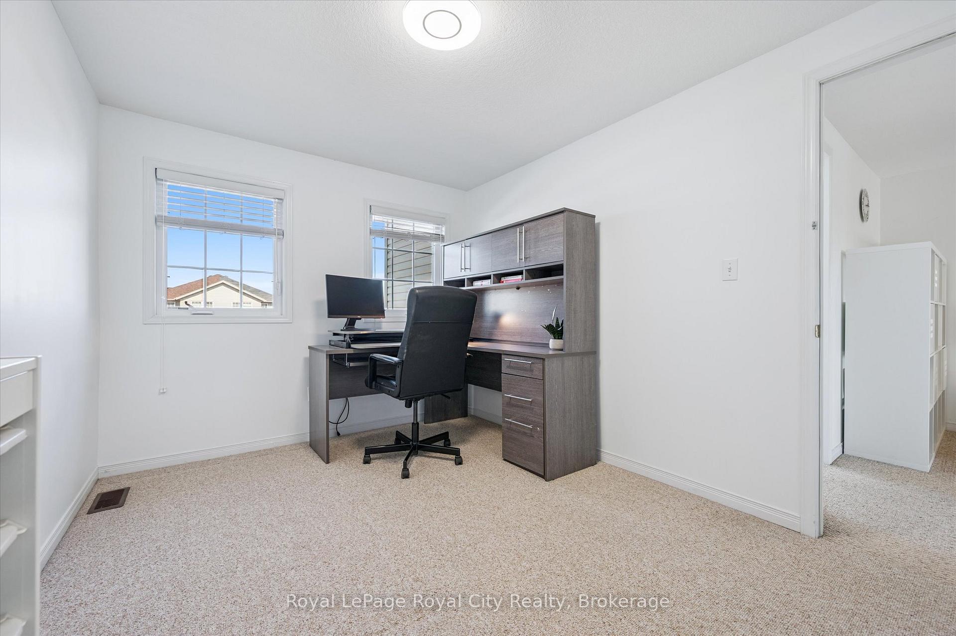 Photo 25 of 26 Hasler Crescent, Guelph, Pineridge/Westminster Woods — HOMEH
