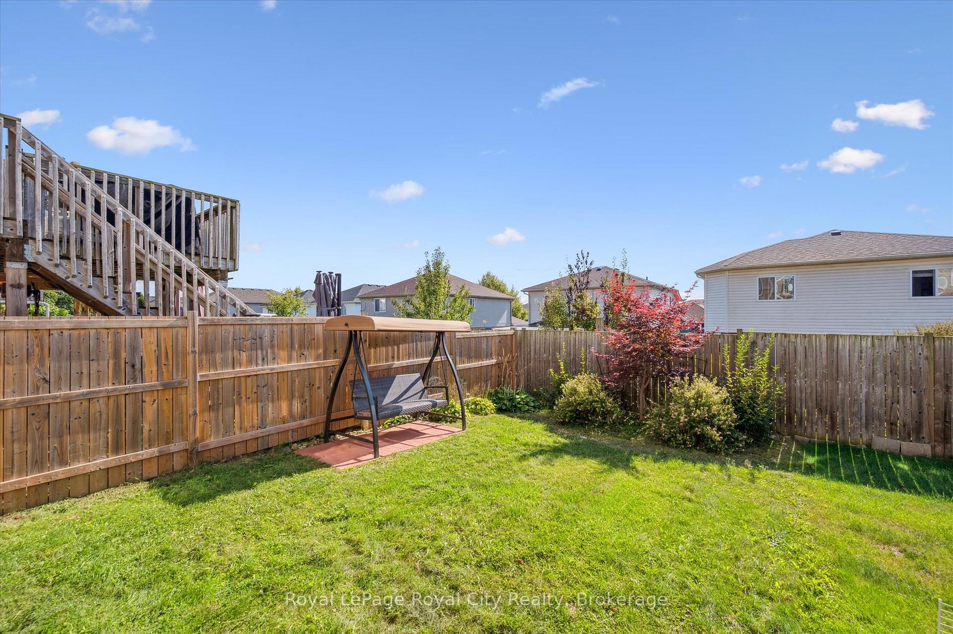 Photo 34 of 26 Hasler Crescent, Guelph, Pineridge/Westminster Woods — HOMEH