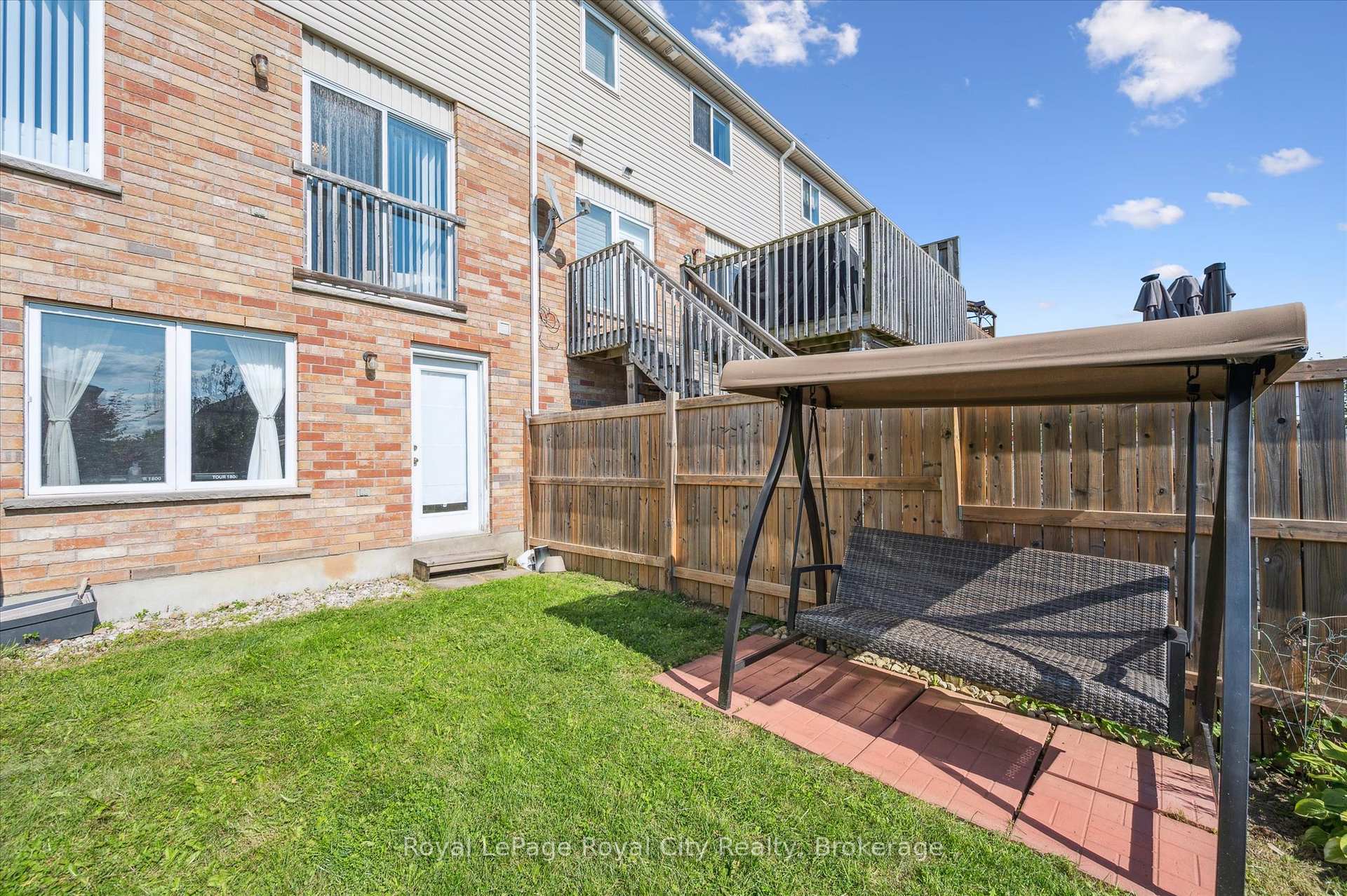 Photo 37 of 26 Hasler Crescent, Guelph, Pineridge/Westminster Woods — HOMEH