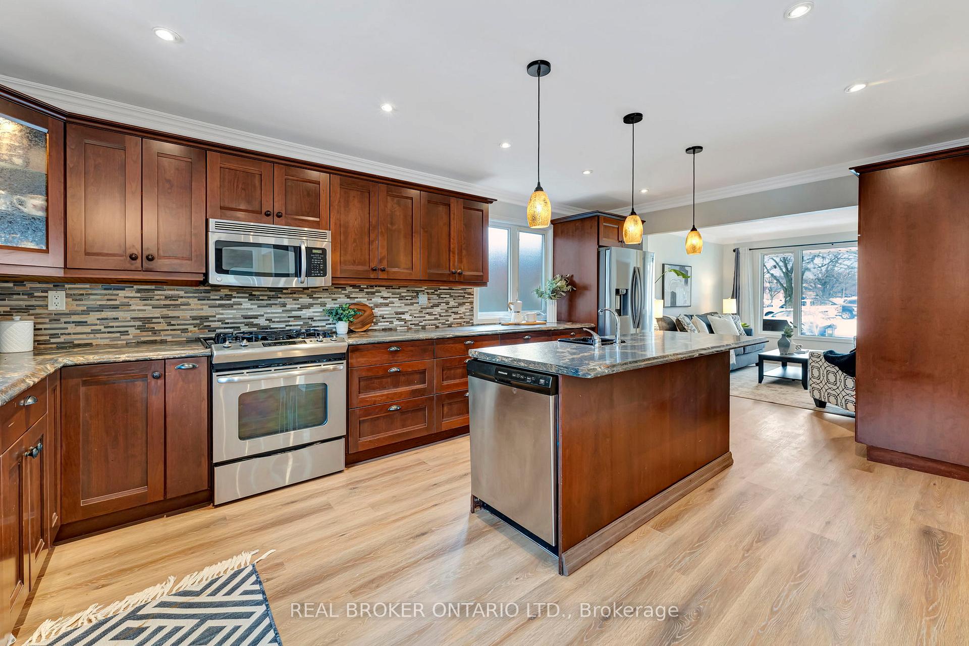 Photo 8 of 35 Josephine Drive, Hamilton, Barnstown — HOMEH