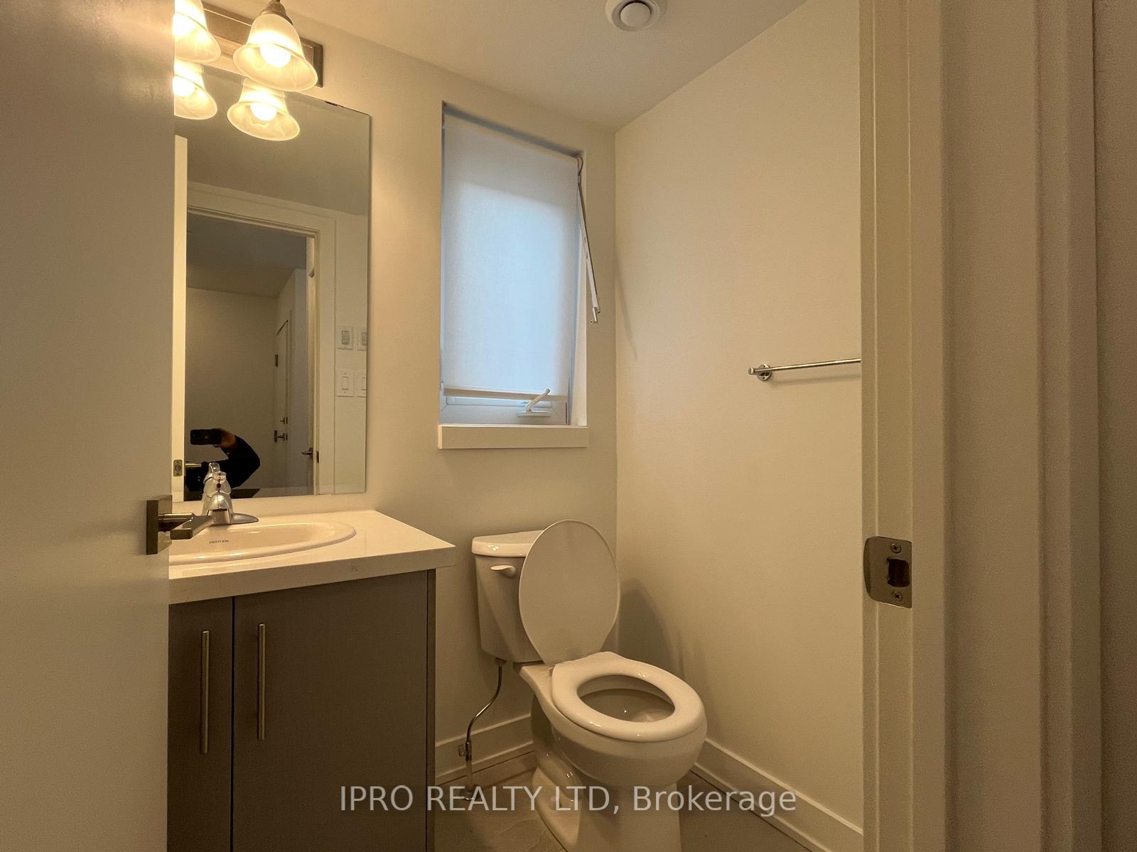 Photo 7 of Unit 3, 25 Romilly Avenue, Brampton, Northwest Brampton — HOMEH