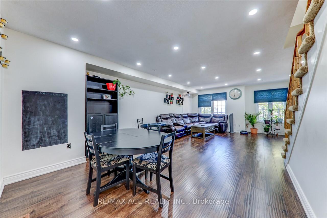 Photo 10 of Unit Main, 3 Blair Street, Toronto, O'Connor-Parkview — HOMEH