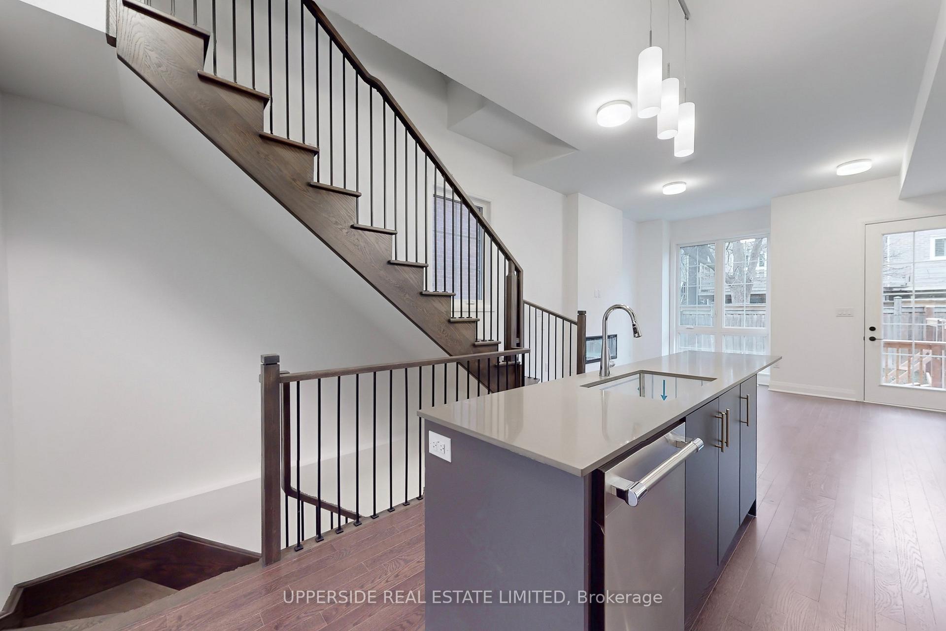 Photo 7 of Unit 141, 300 Atkinson Avenue, Vaughan, Uplands — HOMEH