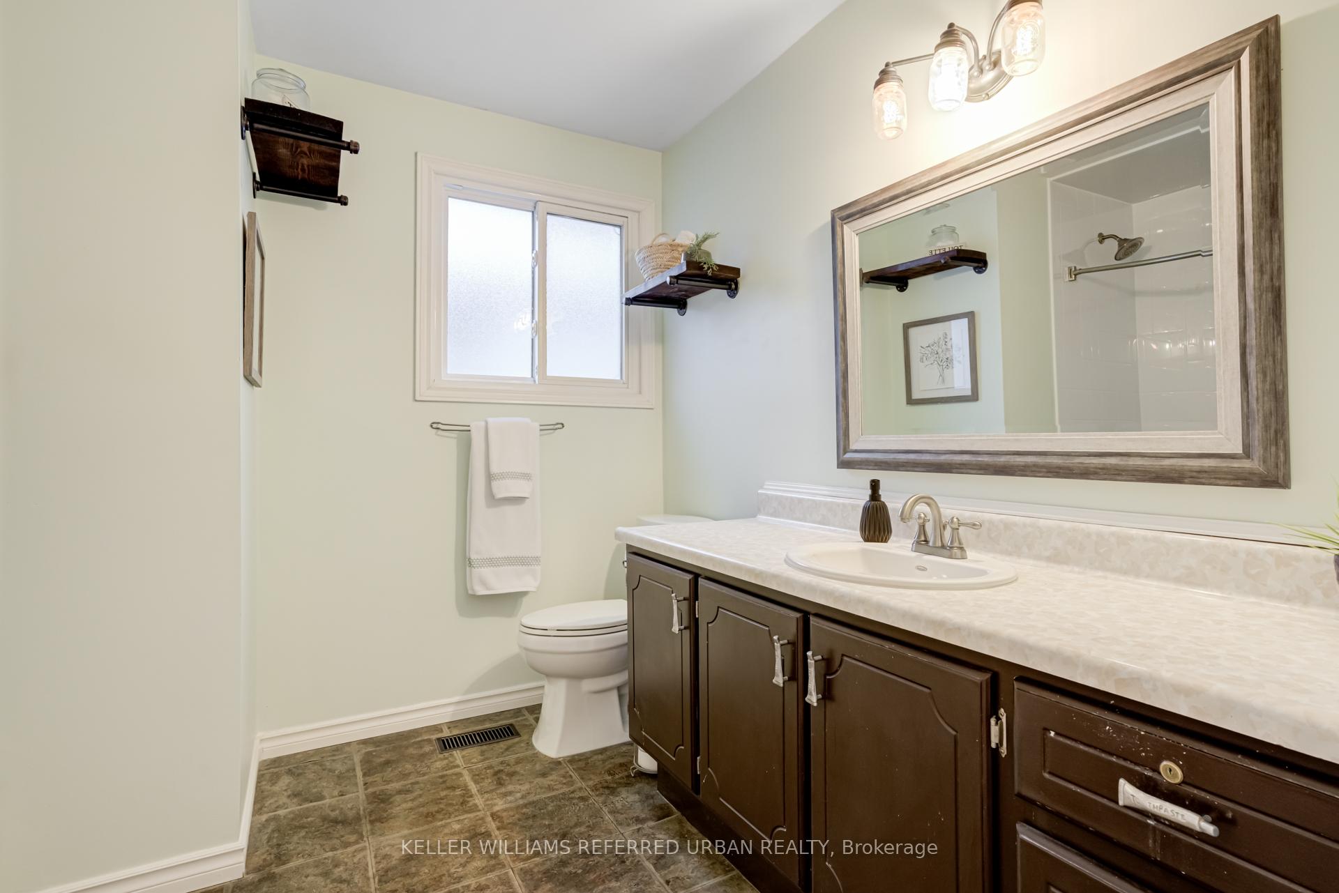 Photo 29 of 52 Beston Drive, Hamilton, Lisgar — HOMEH