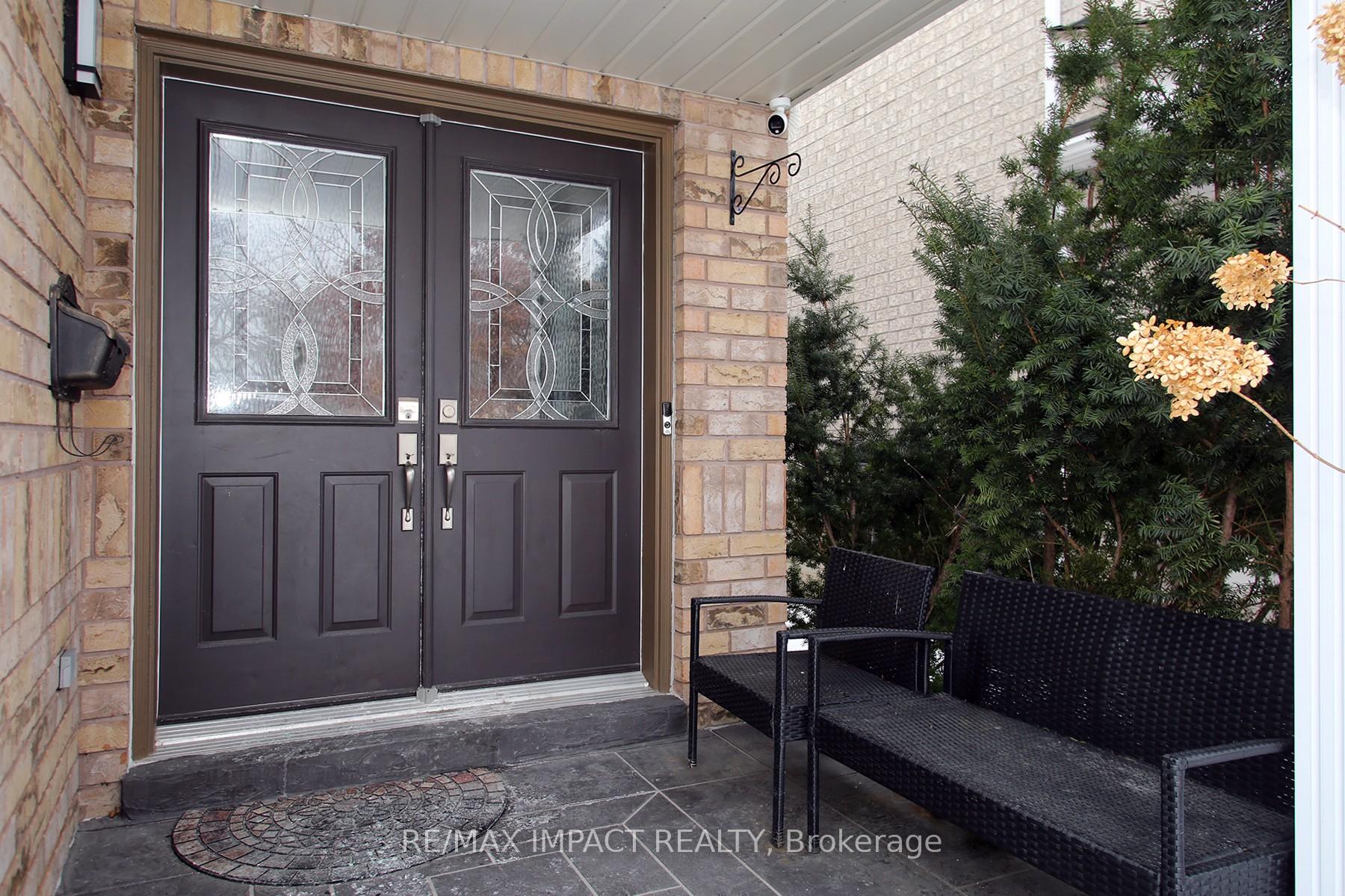 Photo 2 of 79 Frank Wheeler Avenue, Clarington, Courtice — HOMEH