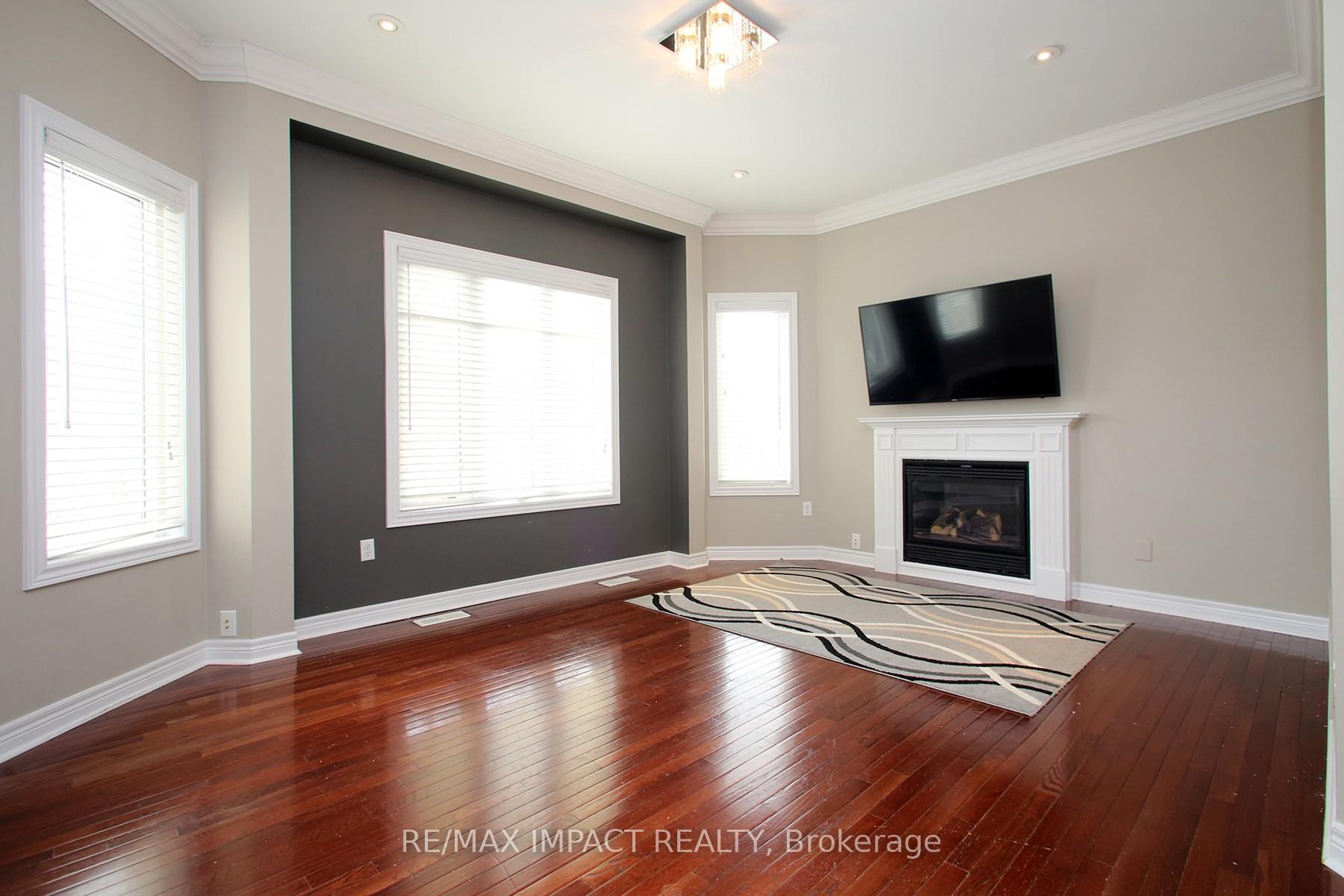 Photo 4 of 79 Frank Wheeler Avenue, Clarington, Courtice — HOMEH