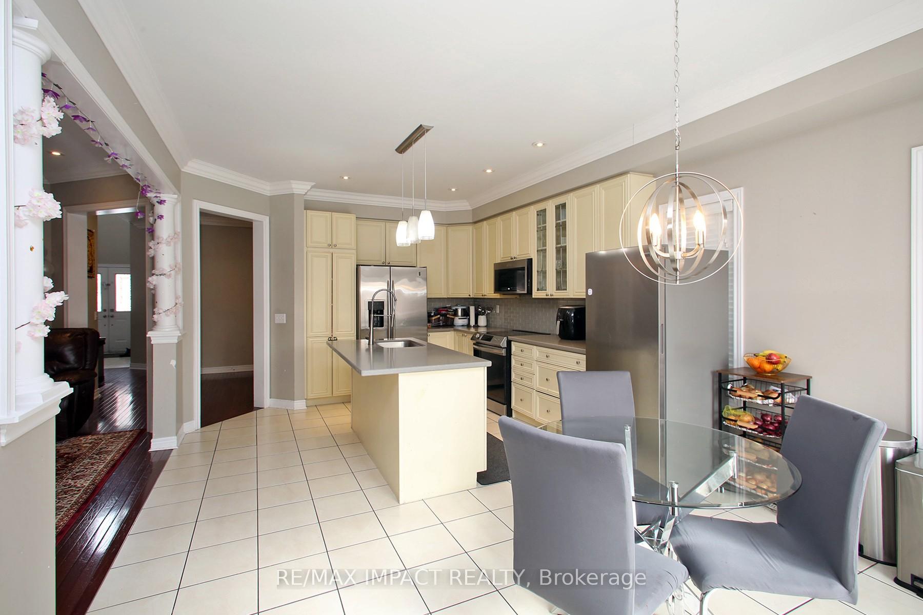 Photo 9 of 79 Frank Wheeler Avenue, Clarington, Courtice — HOMEH