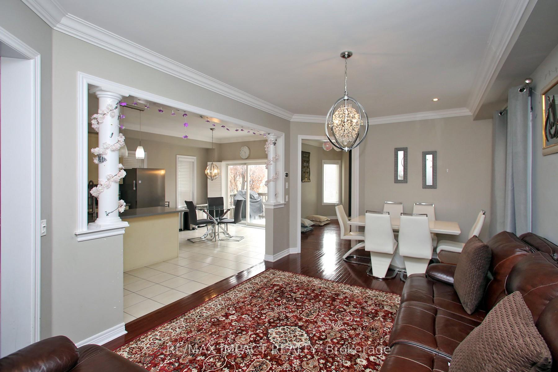 Photo 11 of 79 Frank Wheeler Avenue, Clarington, Courtice — HOMEH