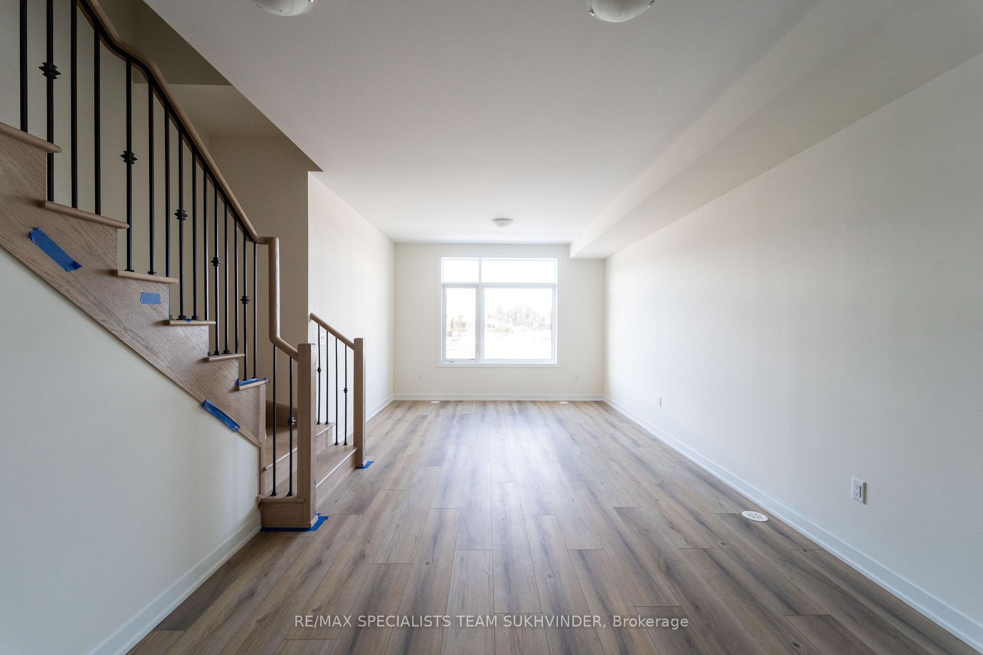 Photo 7 of Unit 808, 1695 Dersan Street, Pickering, Duffin Heights — HOMEH