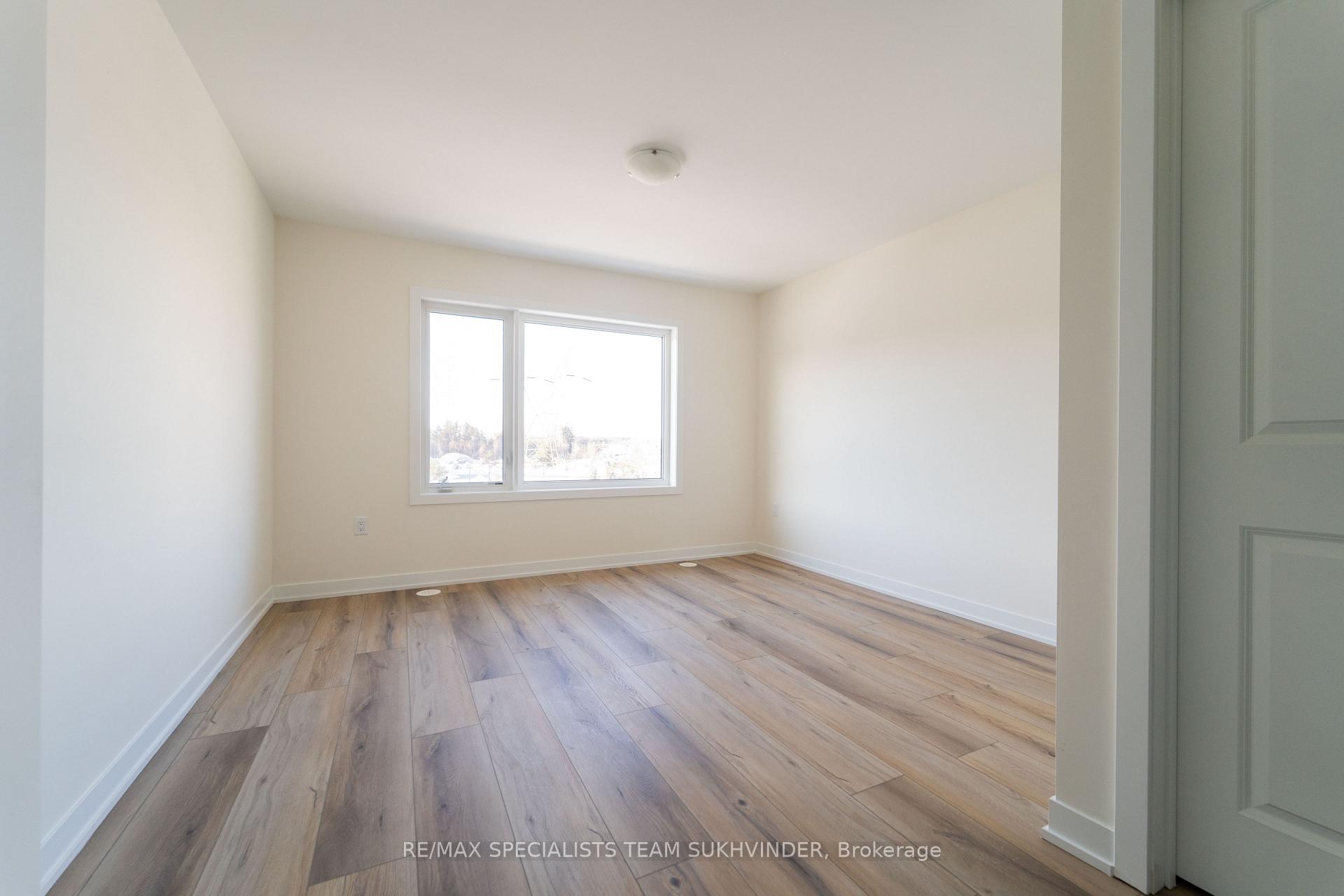 Photo 14 of Unit 808, 1695 Dersan Street, Pickering, Duffin Heights — HOMEH
