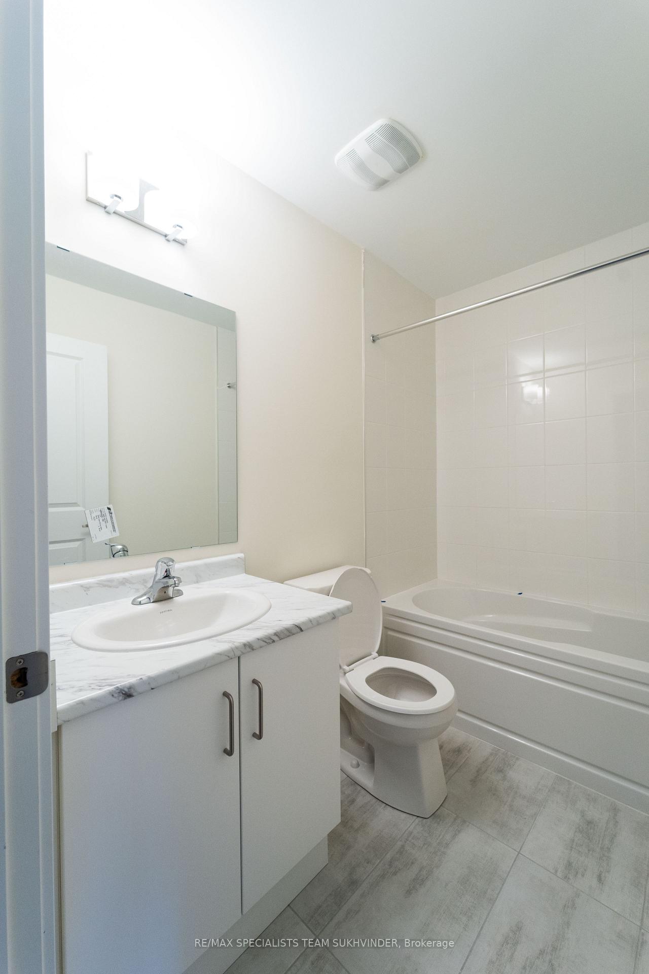 Photo 19 of Unit 808, 1695 Dersan Street, Pickering, Duffin Heights — HOMEH