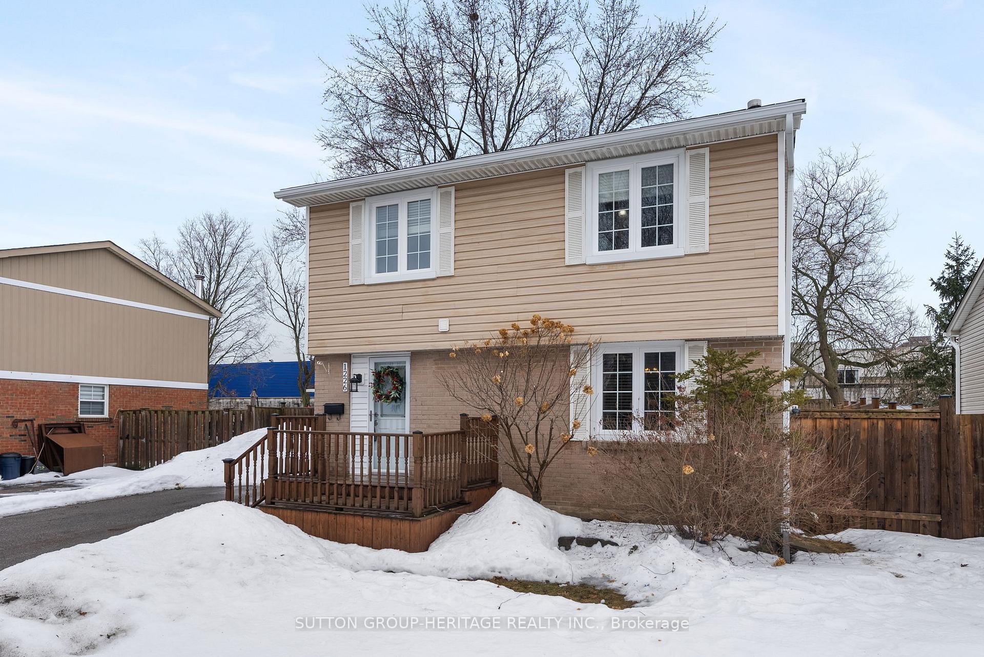 Photo 3 of 1226 Trowbridge Drive, Oshawa, Centennial — HOMEH