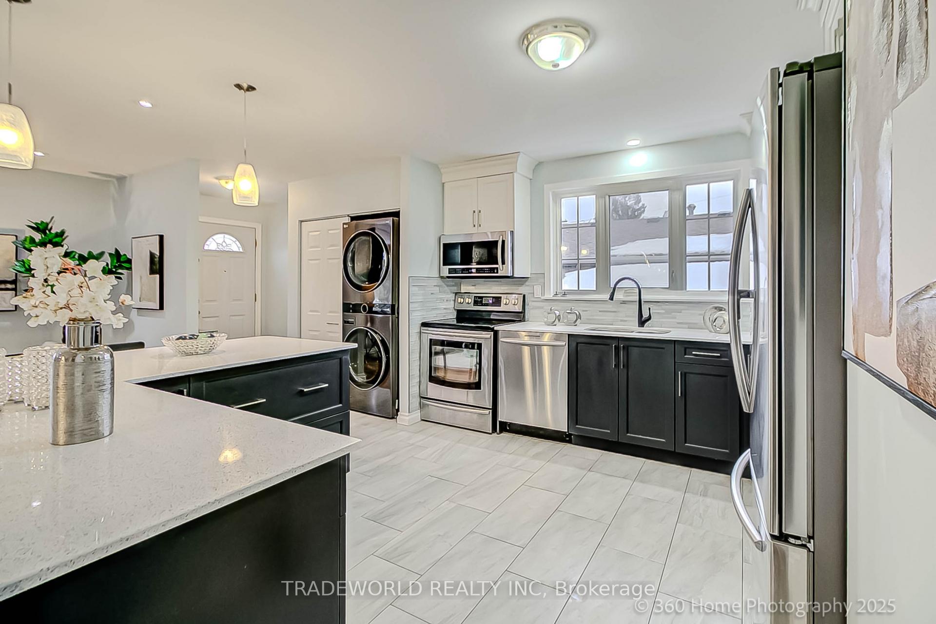 Photo 8 of 862 West Shore Boulevard, Pickering, West Shore — HOMEH