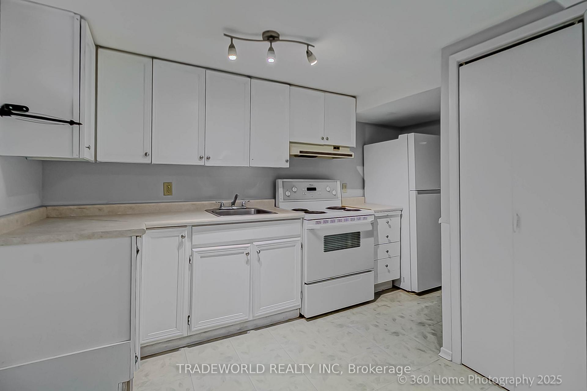 Photo 21 of 862 West Shore Boulevard, Pickering, West Shore — HOMEH