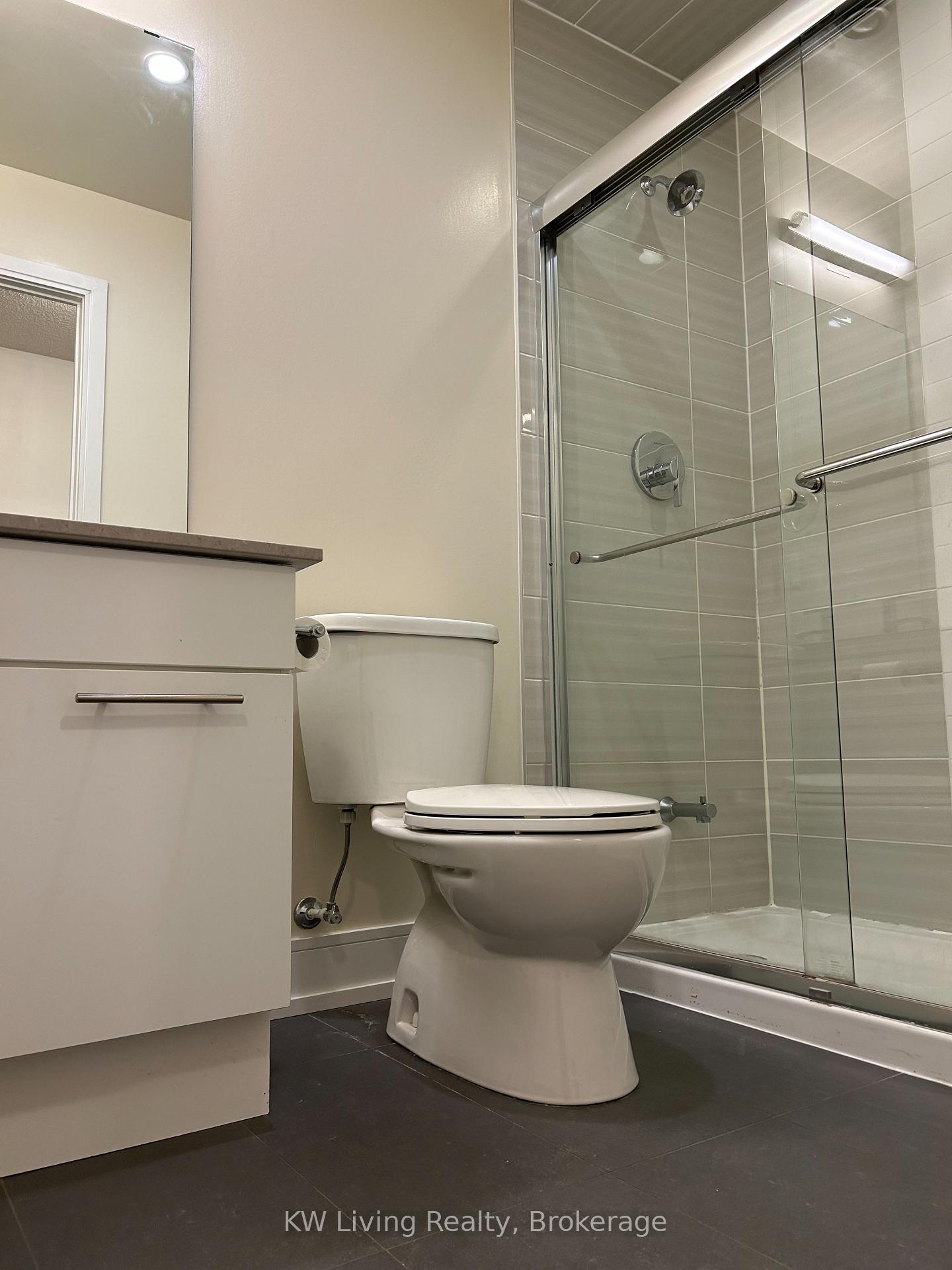 Photo 7 of Unit 532, 540 Bur Oak Avenue, Markham, Berczy — HOMEH
